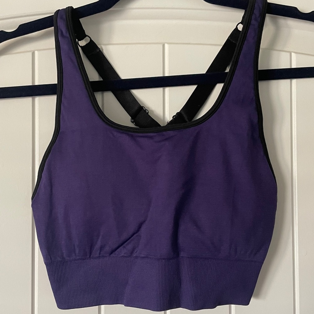 Women’s Fabletics Sports Bra Size S